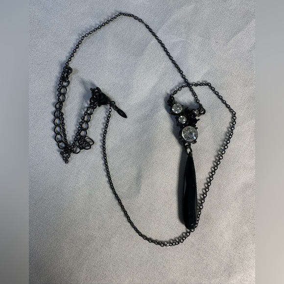 Dainty elegant black chain necklace with rhinestones - Picture 6 of 7